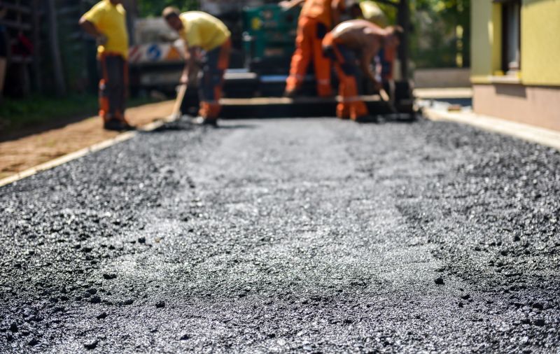 Experienced Asphalt Pavers