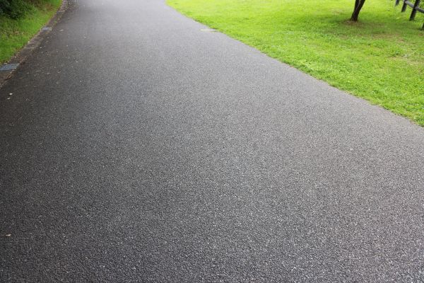 Cost of Tar And Chip Driveway Paving in Ballwin